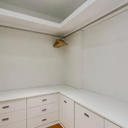 Apartman Diagonal Mar *